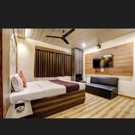 Hotel Green Park Mumbai Exterior photo